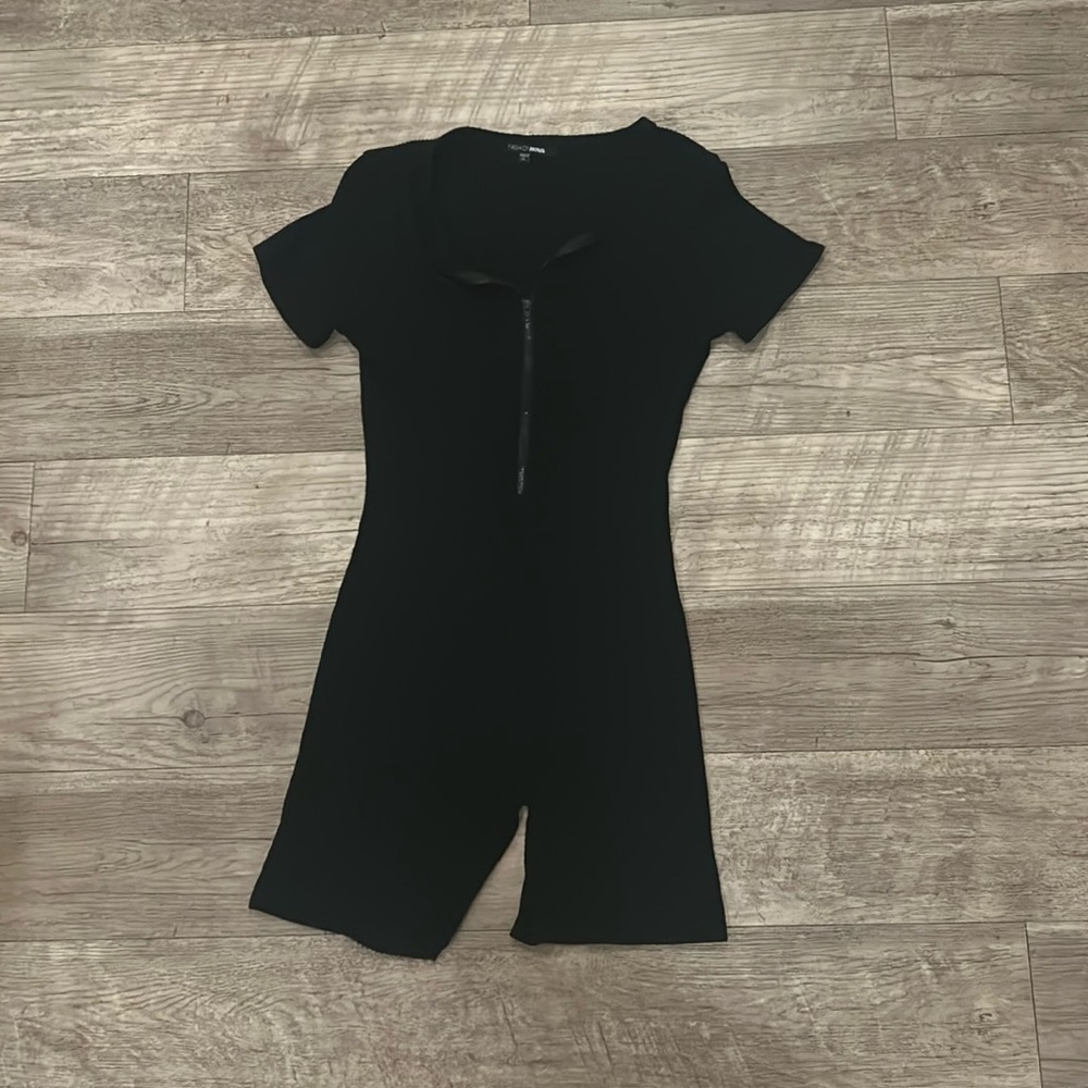 Fashion nova romper